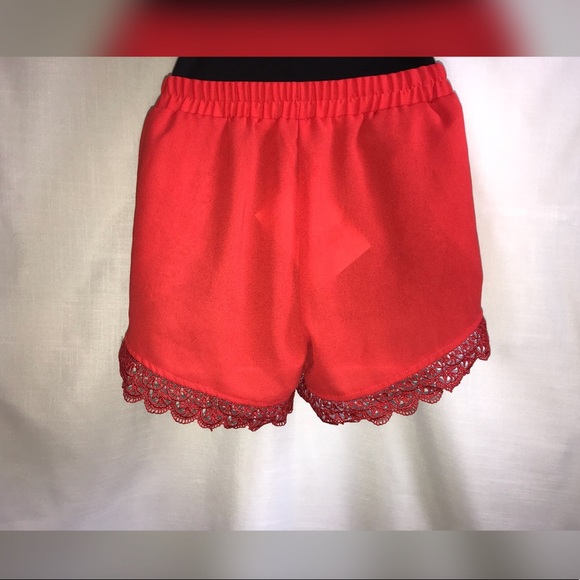Red flowy short with crochet bottom. - Picture 6 of 6